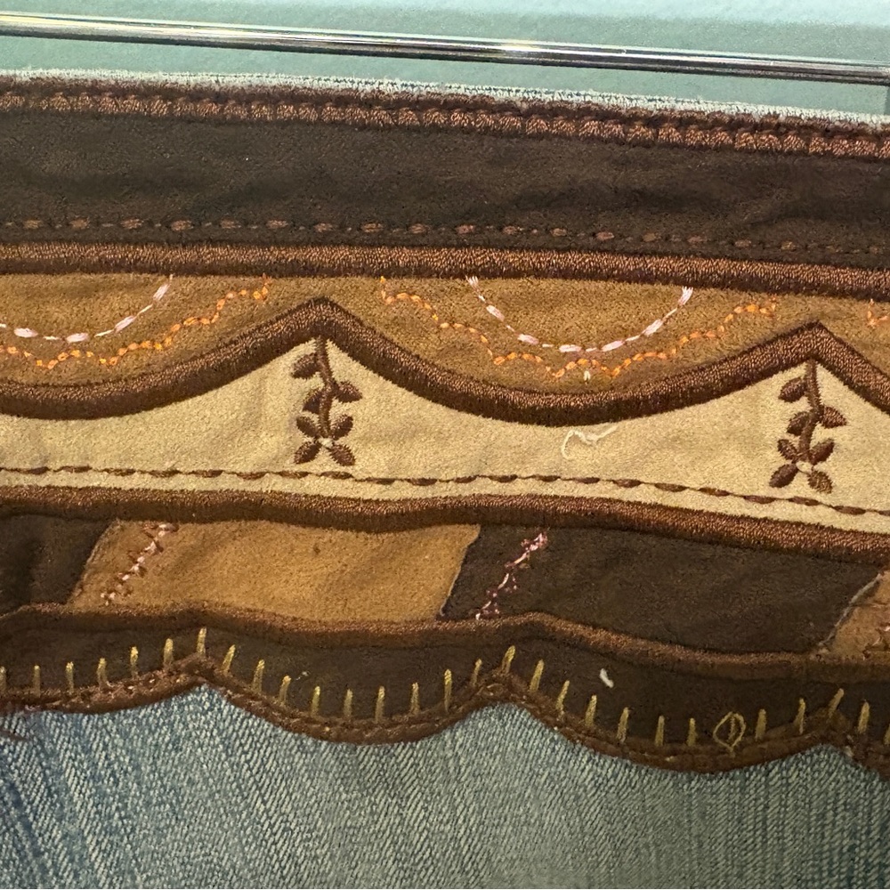 Vintage Y2K embroidered Dollhouse jeans - Picture 4 of 5